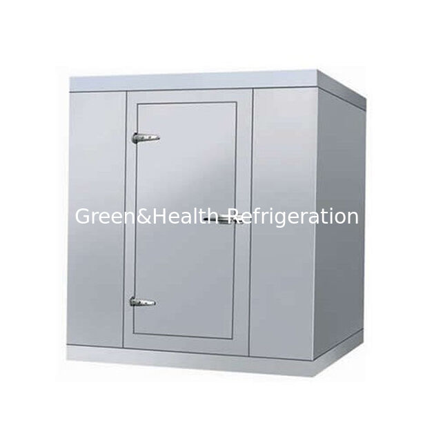 सुपरमार्केट बड़े वाणिज्यिक पैमाने पर जमे हुए कोल्ड स्टोरेज कोल्ड रूम में खाद्य उत्पादों का भंडारण