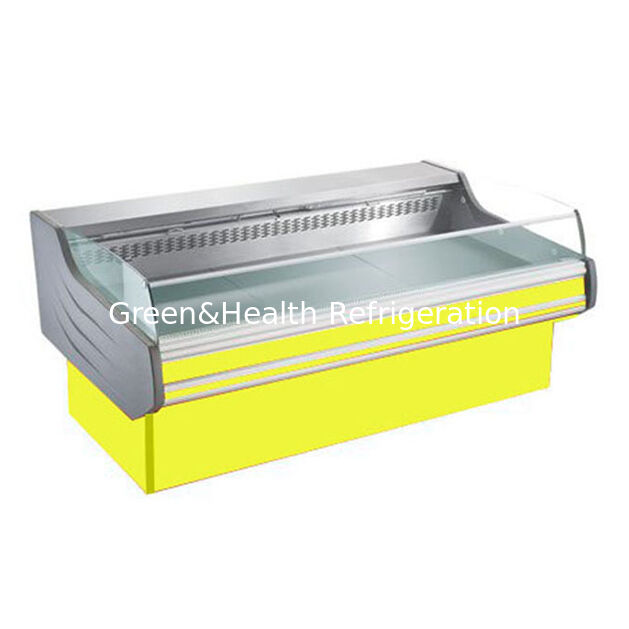 एक अर्ध-खुली मांस की दुकान/बाजार ताजे मांस के लिए प्रशीतित भंडारण फ्रीजर का उपयोग करता है